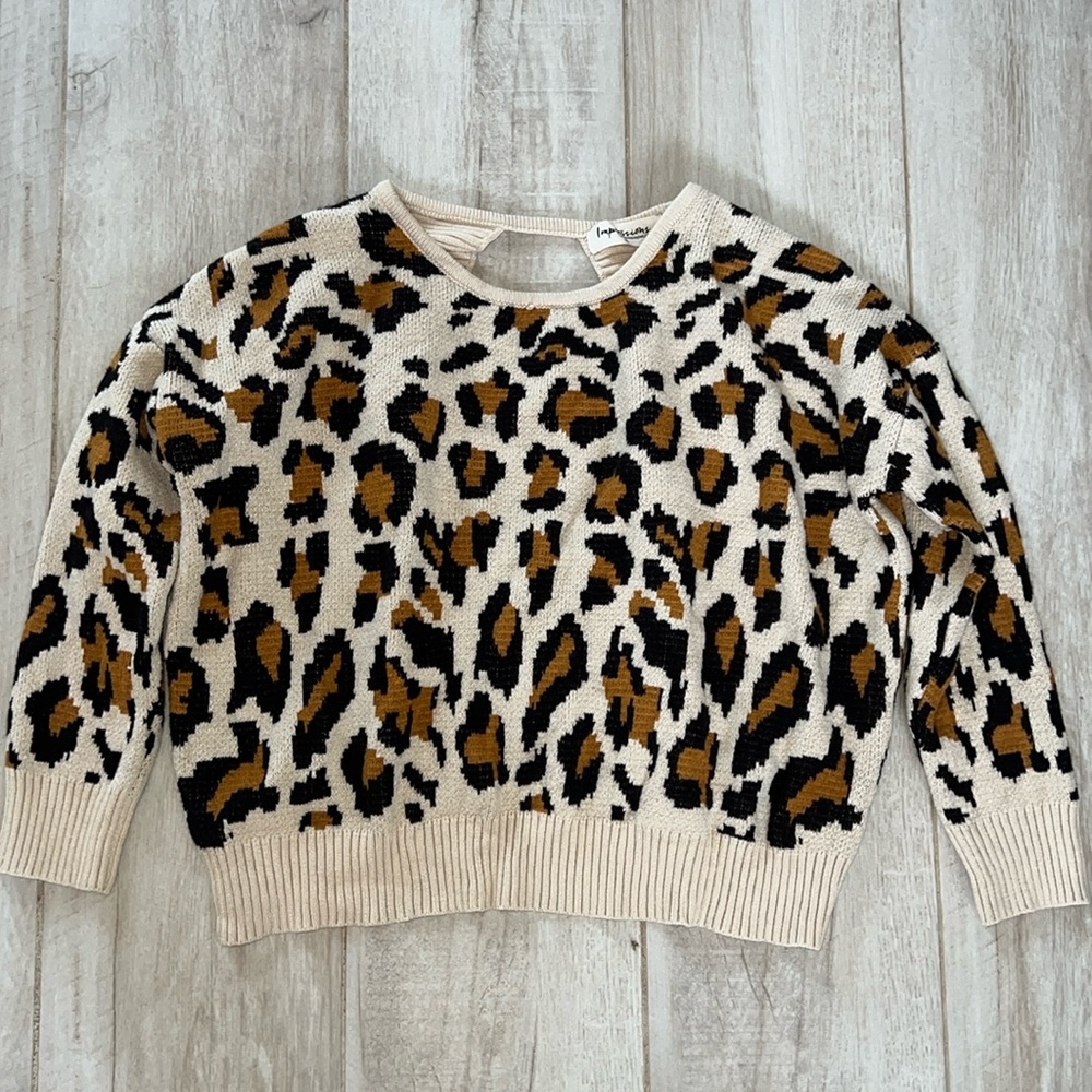 NWOT Impressions Boutique Animal Print Back Cutout Sweater